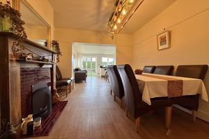 Dining Room- click for photo gallery